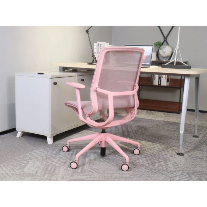 Кресло офисное Regi Pink Кресло офисное Regi Pink - дизайнерские товары на Take&Live