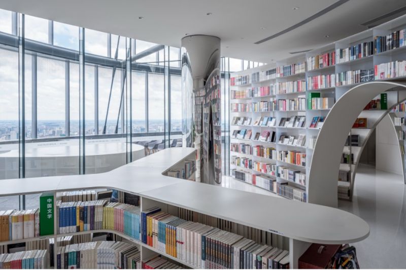 Книги в хмарах - фото 1