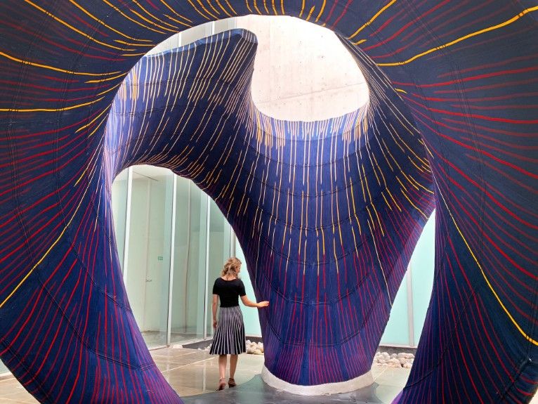 KnitCandela - извилистая бетонная оболочка от Zaha Hadid Architects - фото 1 KnitCandela - извилистая бетонная оболочка от Zaha Hadid Architects - фото 1